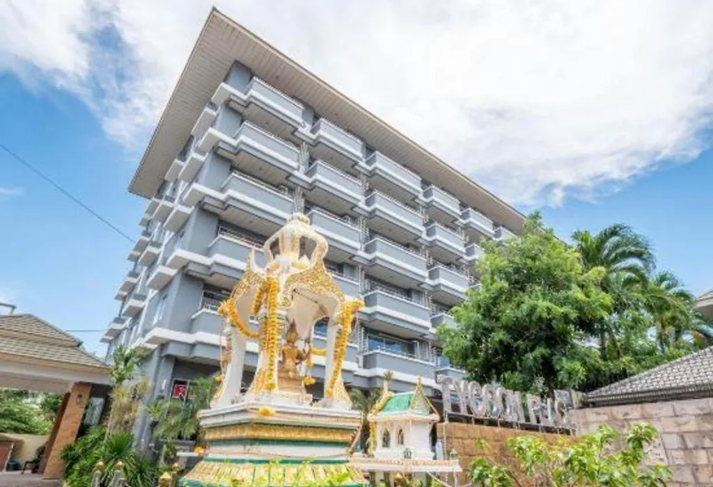 Tycoon Place Garden-1
